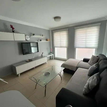 Piso Familiar 2 Dorm. Cocina